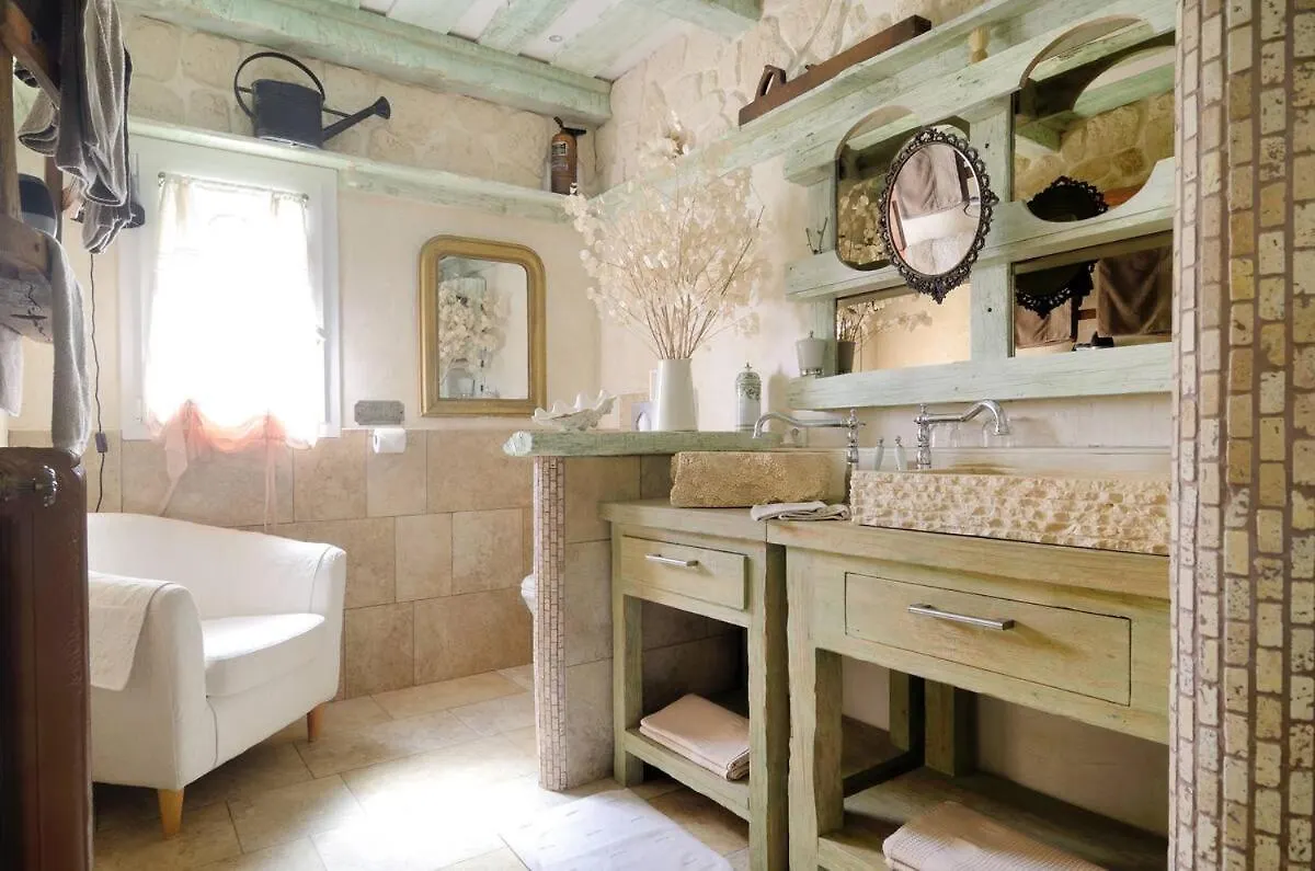 Holiday home Gite La Saume Lambesc